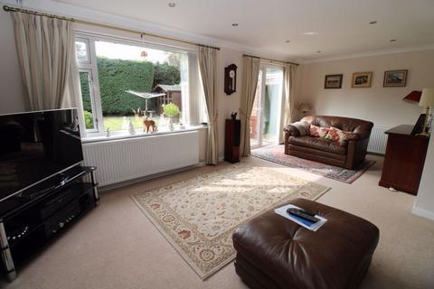 4 bedroom detached house for sale, Birch Close, Biggleswade SG18