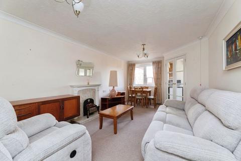 1 bedroom flat for sale, Chingford Mount Road, Chingford E4