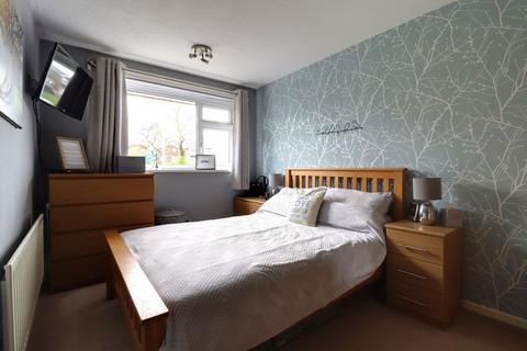 21 Spreadoaks Drive, Stafford, ST17 4RP