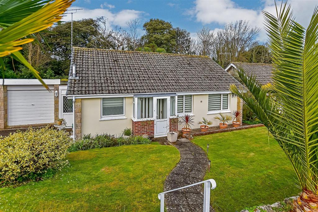 Marina Avenue, Appley, Ryde, Isle of... 3 bed detached bungalow for