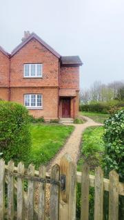 2 bedroom semi-detached house to rent, White Waltham RG10