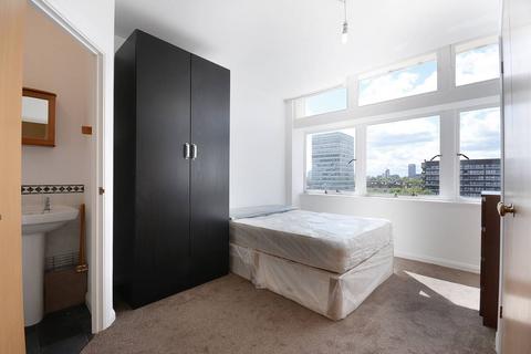 2 bedroom flat to rent, Newington Causeway, Elephant and Castle, London, SE1
