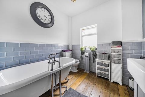 74 Broomfield Road, Swanscombe, DA10 0LT