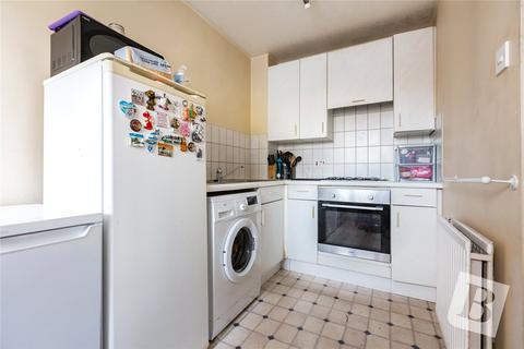 8 Binley Road, Chelmsford, CM2 6XJ