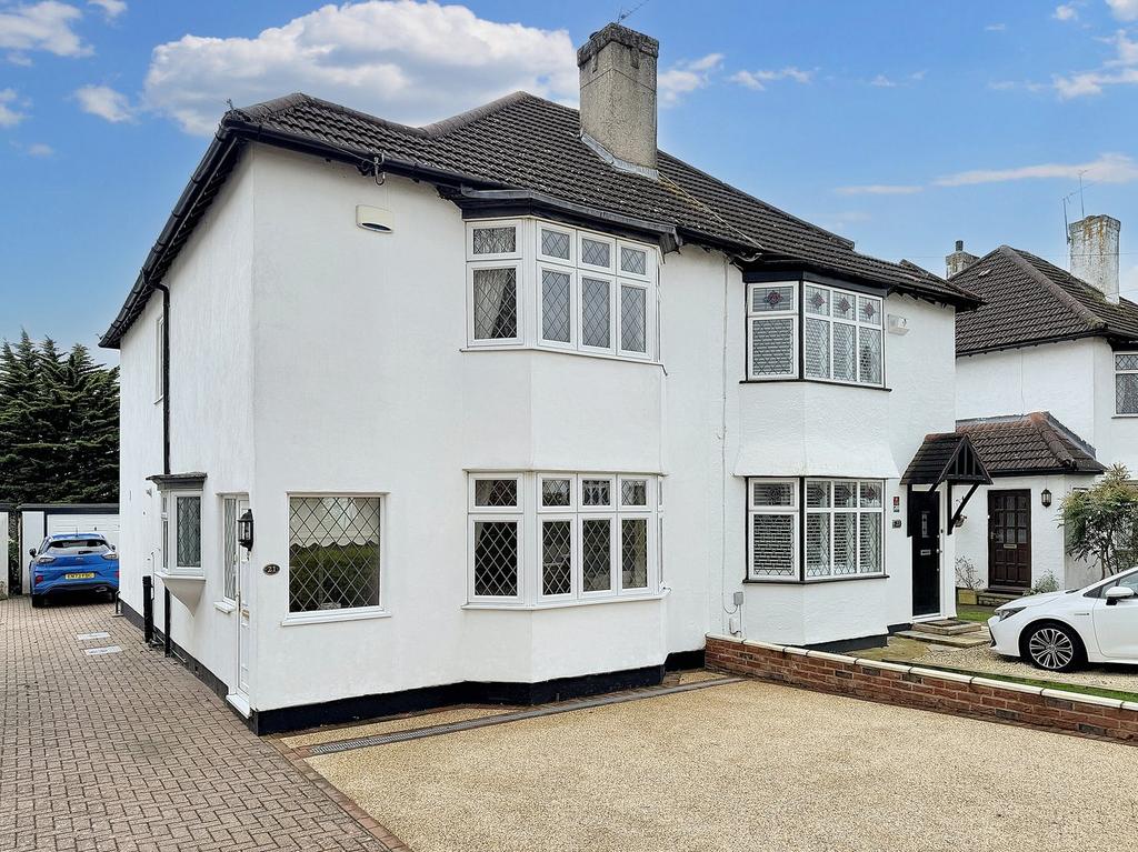 Crescent Drive, Orpington BR5 3 bed semidetached house for sale £775,000