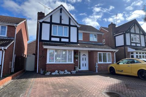 4 bedroom detached house for sale, Archery Fields, Clacton-on-Sea, CO15