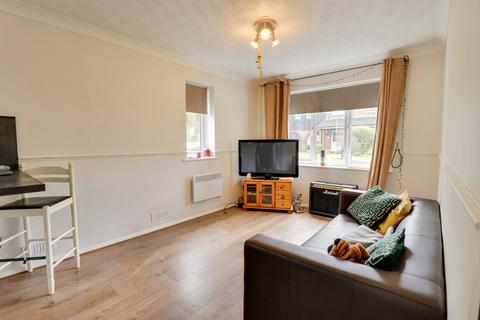 1 bedroom apartment for sale, Hazel Gardens, Sawbridgeworth, CM21