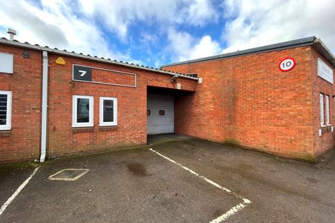 Industrial unit to rent, 7 Wheatear Industrial Estate, Perry Road, Witham, Essex, CM8