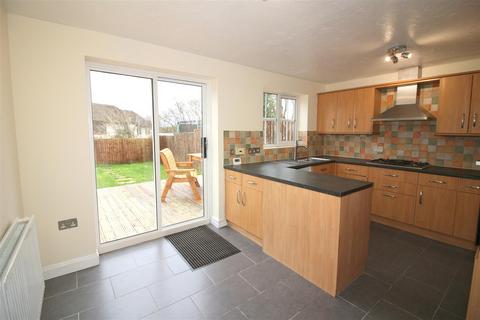 3 bedroom end of terrace house for sale, Snell Drive, Latchbrook, Saltash