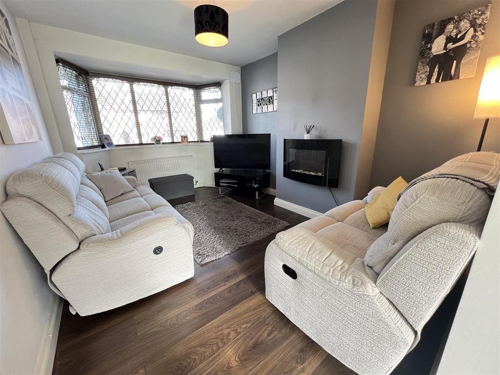 Curbar Road, Great Barr, Birmingham 3 bed terraced house for sale £