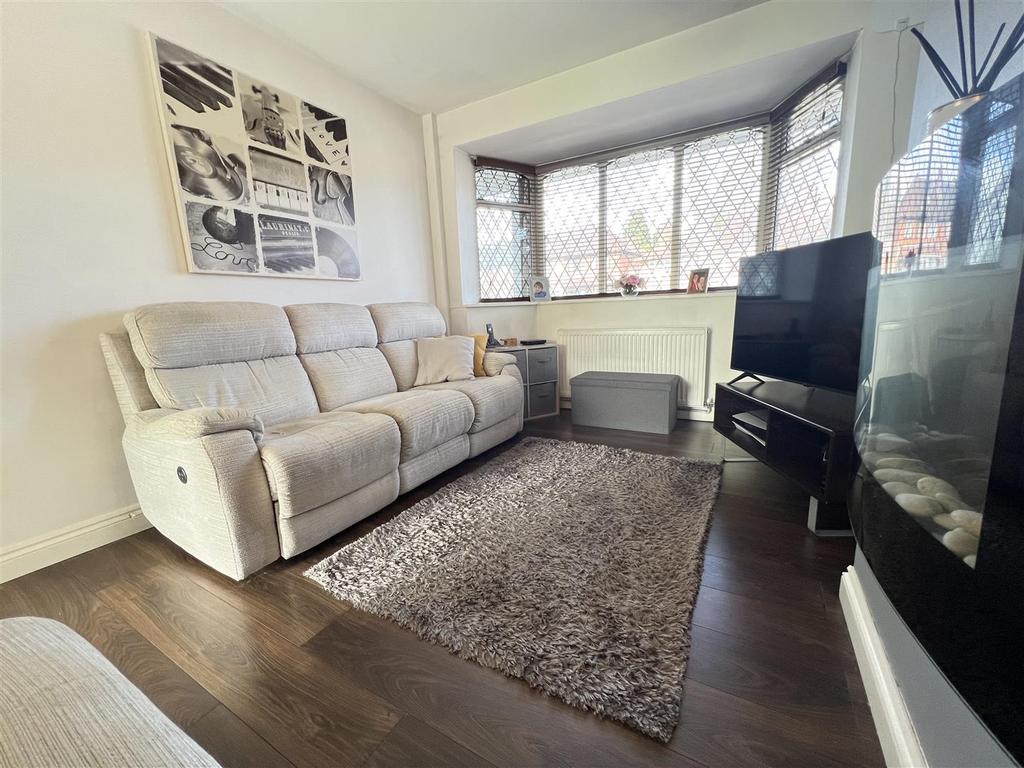 Curbar Road, Great Barr, Birmingham 3 bed terraced house for sale £