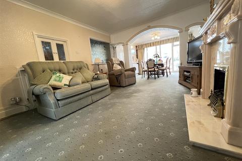 107 Kinross Crescent, Birmingham, B43 7PX