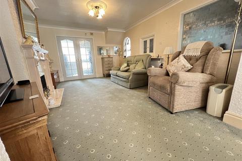 107 Kinross Crescent, Birmingham, B43 7PX