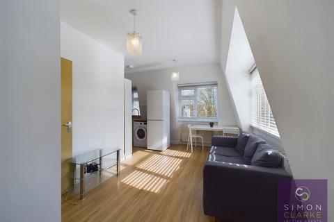 1 bedroom flat to rent - Moss Hall Grove, Woodside Park, N12 - 1 BED WITH STUDY