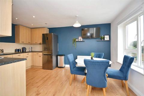 9 Parkside Close, Burley, Leeds, LS4 2RL