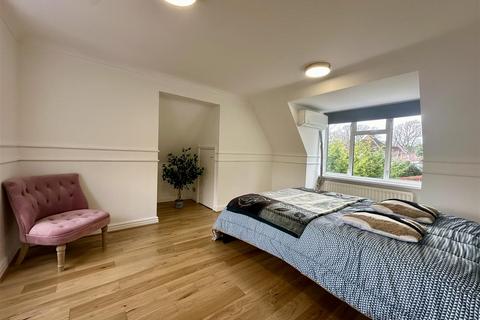 28a West Way, Croydon, CR0 8RB