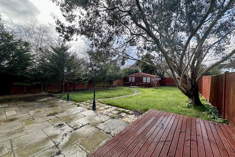 28a West Way, Croydon, CR0 8RB