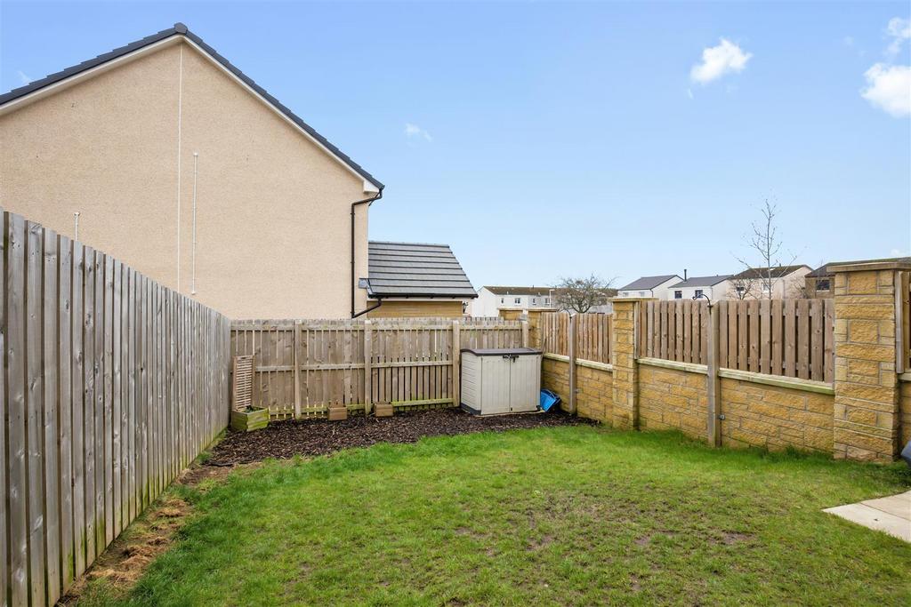 17 Gorse Wynd 1.jpg