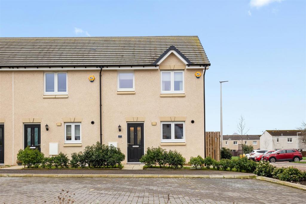 17 Gorse Wynd 2.jpg
