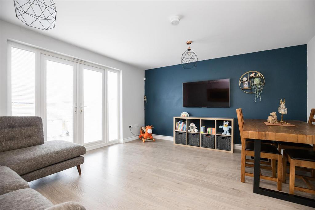 17 Gorse Wynd 6.jpg