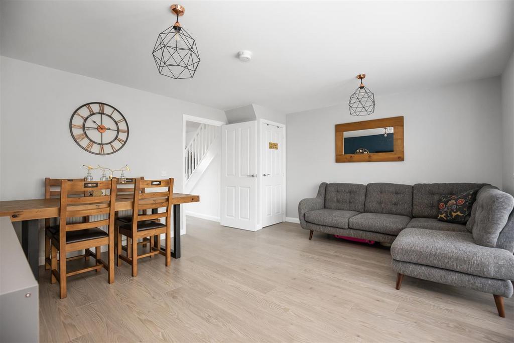 17 Gorse Wynd 7.jpg