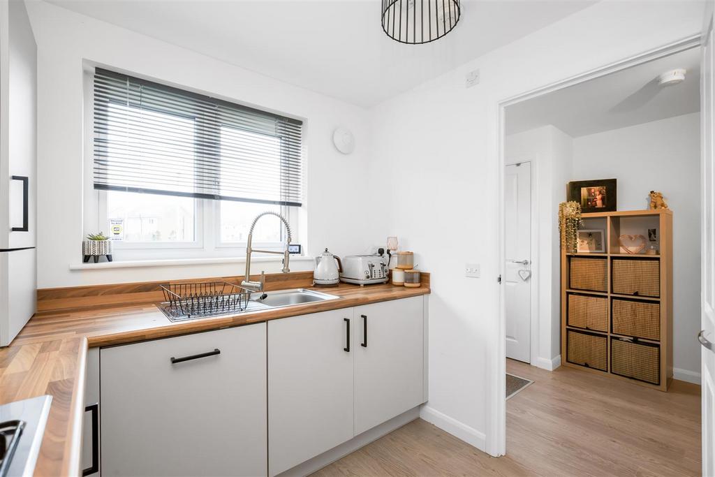 17 Gorse Wynd 11.jpg