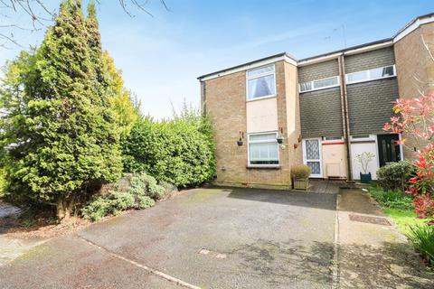 1 Juniper Road, Boreham, Chelmsford, CM3 3DX