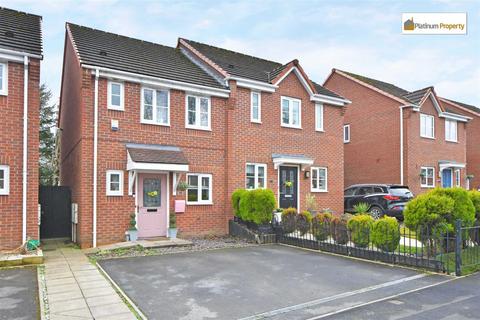 2 bedroom semi-detached house for sale, West Street, Stoke-On-Trent ST3