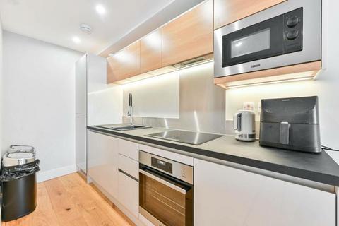 1 bedroom flat to rent, Fulham Road, London SW10