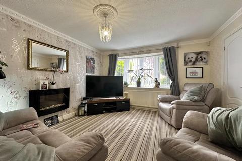 64 Ash Rise, Northampton, NN2 8SB