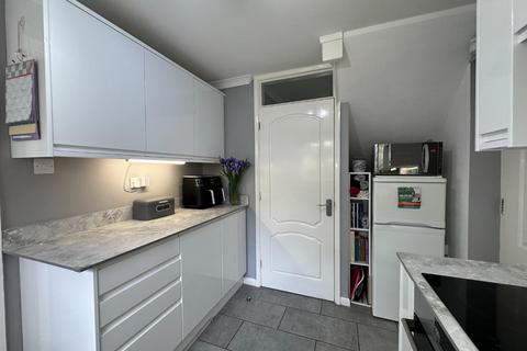 64 Ash Rise, Northampton, NN2 8SB