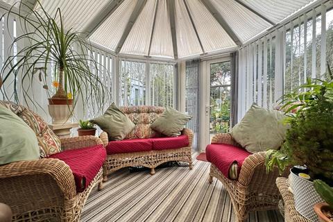 64 Ash Rise, Northampton, NN2 8SB
