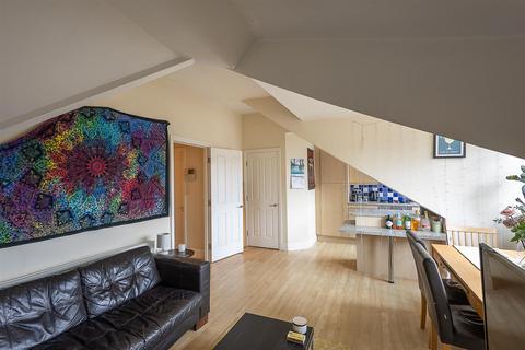 2 bedroom flat for sale, Akenside Terrace, Jesmond, Newcastle upon Tyne