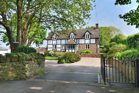 4 bedroom detached house for sale, Hoarwithy - with separate paddock