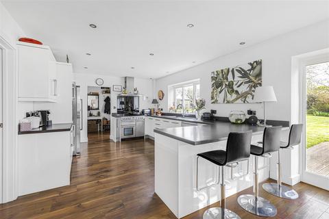 31 Shepreth Road, Foxton, Cambridge, CB22 6SX