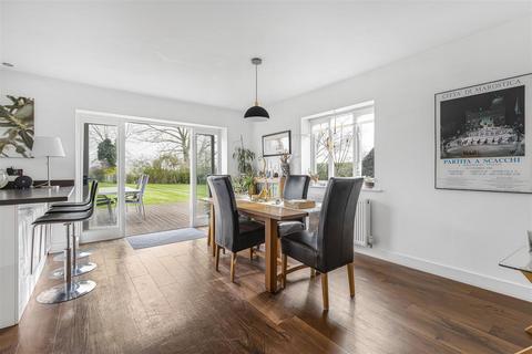 31 Shepreth Road, Foxton, Cambridge, CB22 6SX