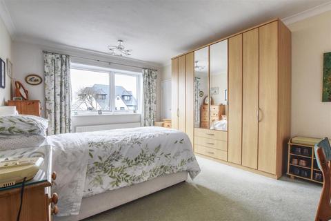 2 bedroom flat for sale, Sutherland Avenue, Bexhill-On-Sea