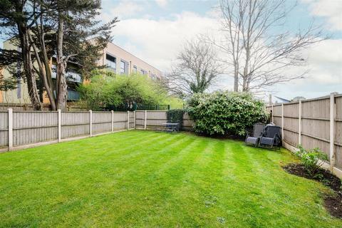 1 bedroom apartment for sale, Rose Avenue, South Woodford, London