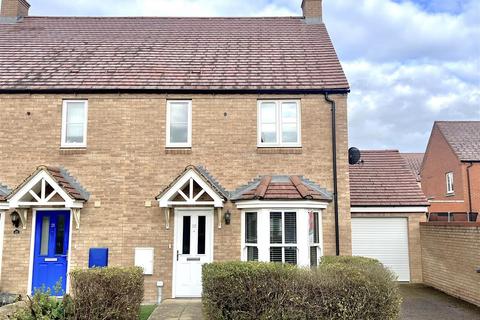 3 bedroom semi-detached house for sale, Marigold Way, Stotfold SG5 4HQ