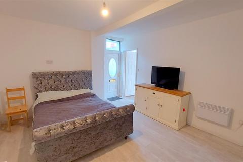 1 bedroom flat for sale, Commercial Street, Abergwynfi, Port Talbot
