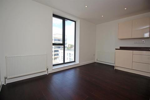 1 bedroom flat for sale, Brickdale House, Swingate, Stevenage, SG1 1AS