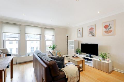 2 bedroom flat to rent, Upper Richmond Road, London