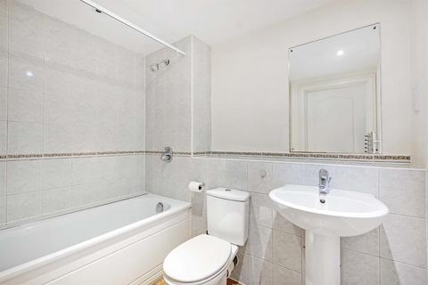 1 bedroom flat to rent, Warwick Building, 366 Queenstown Road, Chelsea Bridge Wharf, London, SW8
