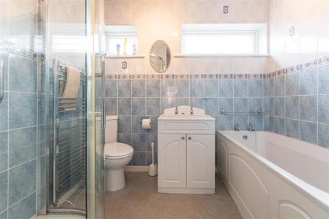 36 The Avenue, Bessacarr, Doncaster, DN4 5LD