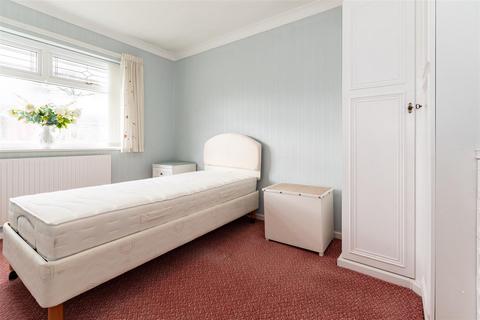 36 The Avenue, Bessacarr, Doncaster, DN4 5LD