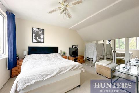 10 Hallmead Road, Sutton, SM1 1RD