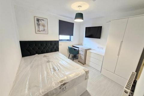 6 bedroom penthouse to rent, *£150pppw incl bills* Derby Road, Nottingham, NG7 1LR