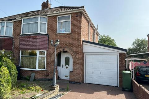 3 bedroom semi-detached house for sale, Howard Drive, York