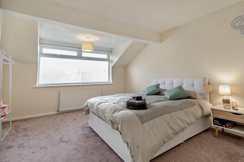 10 Ashbourne Way, York, YO24 2SW