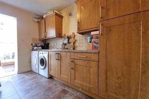 4 Lammas Close, Solihull, B92 8PA